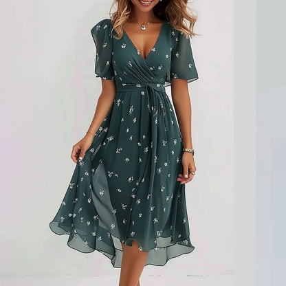 Elegant short-sleeved dress