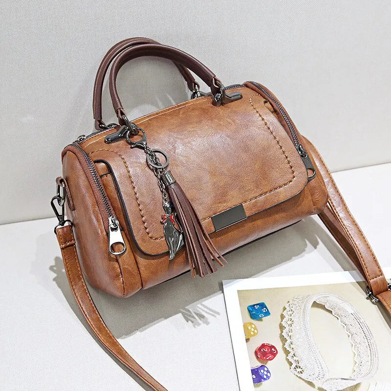 IRMELA - ELEGANT LEATHER CROSSBODY BAG